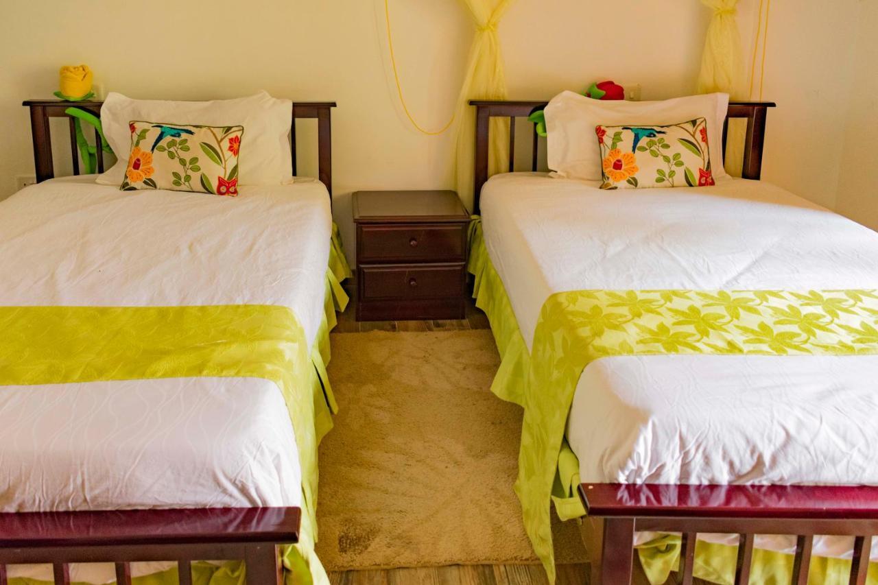 Fort Fun City Hotel Fort Portal 외부 사진