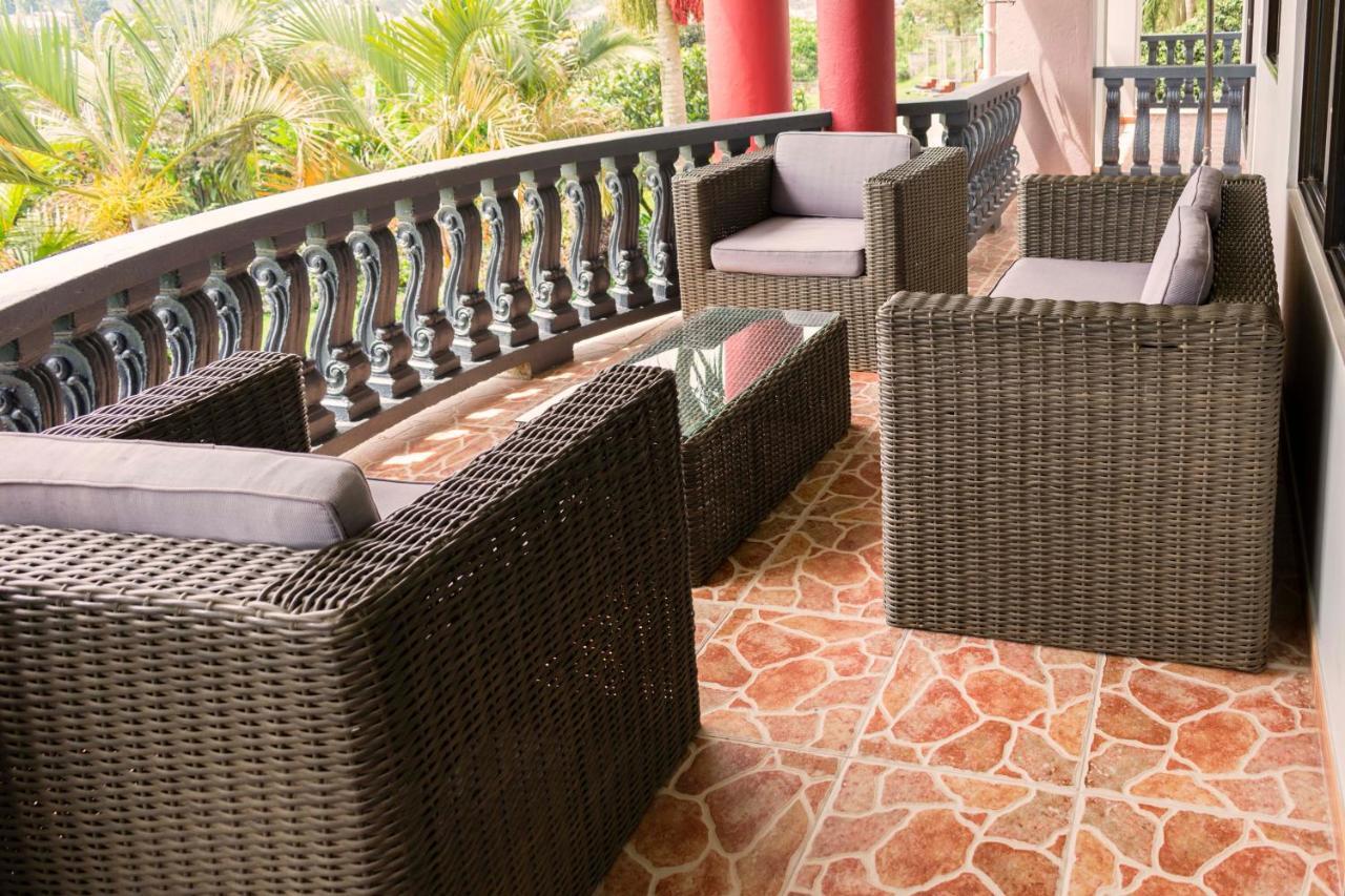 Fort Fun City Hotel Fort Portal 외부 사진
