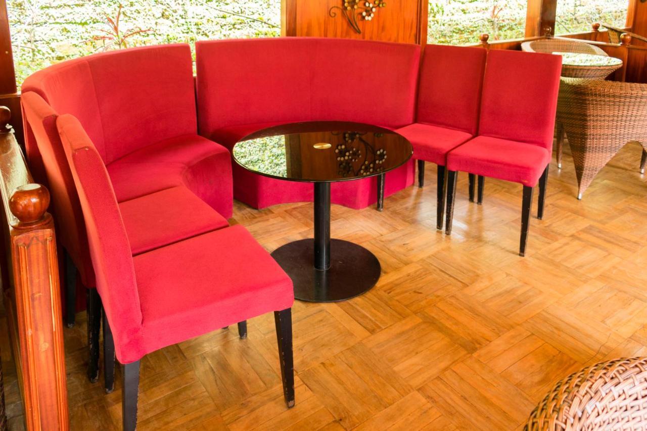Fort Fun City Hotel Fort Portal 외부 사진