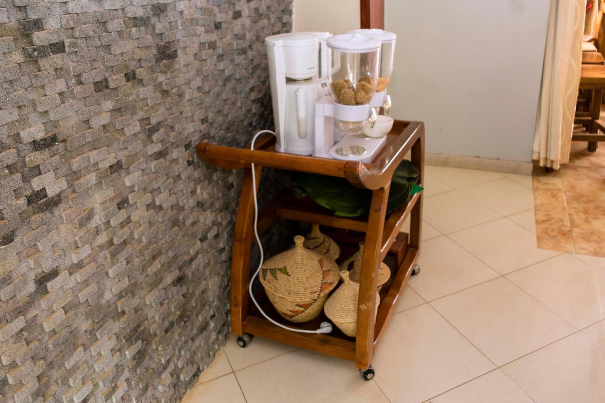 Fort Fun City Hotel Fort Portal 외부 사진