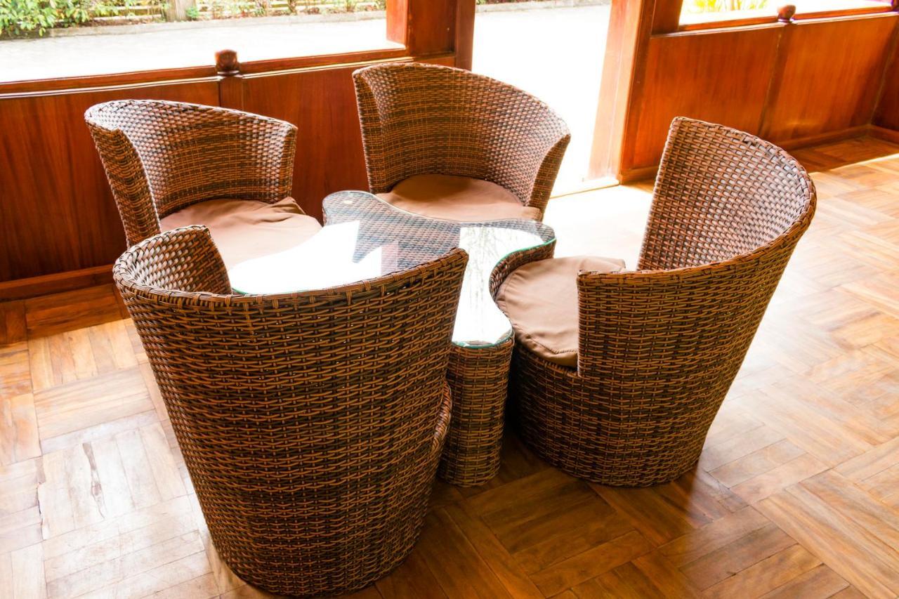 Fort Fun City Hotel Fort Portal 외부 사진