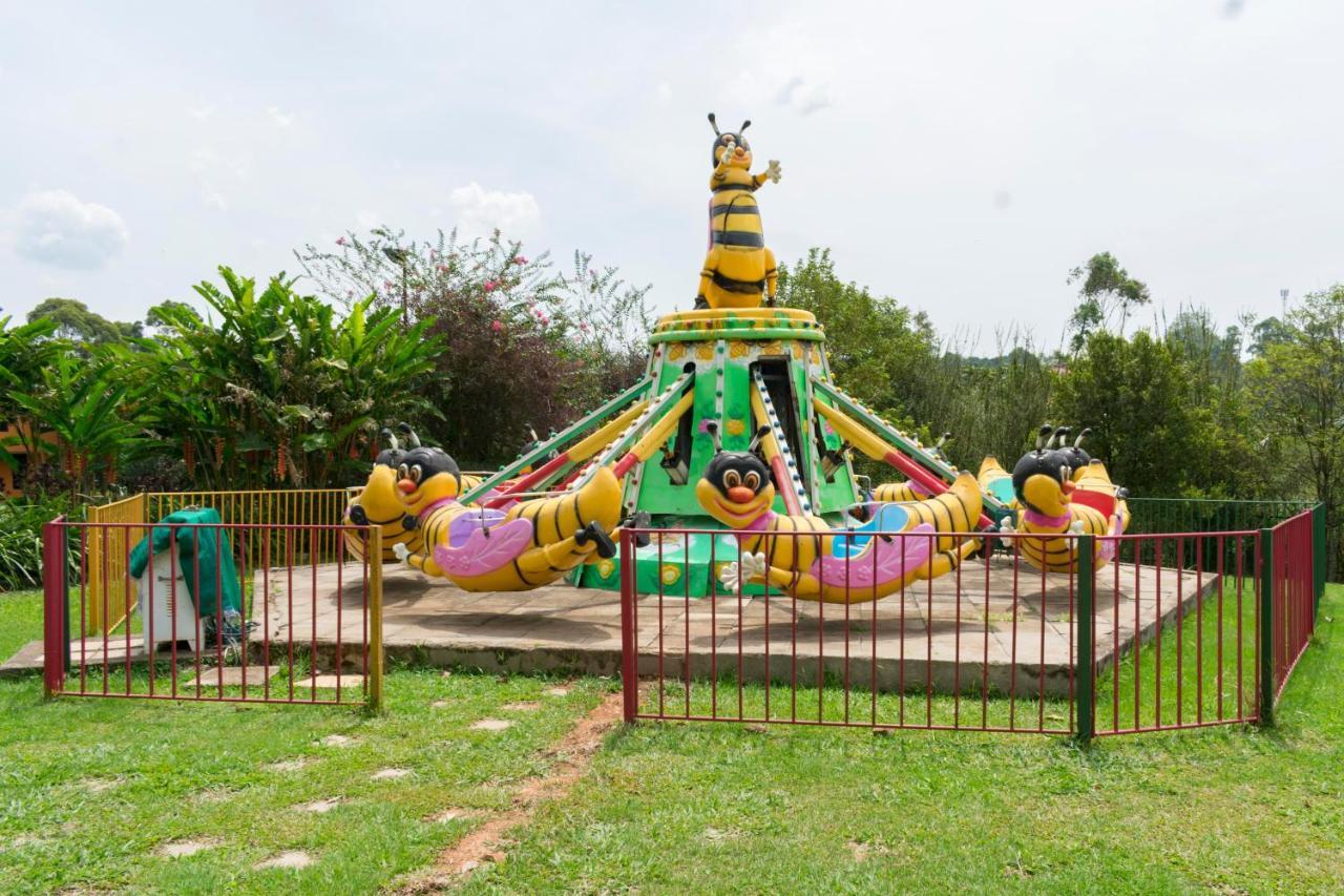 Fort Fun City Hotel Fort Portal 외부 사진